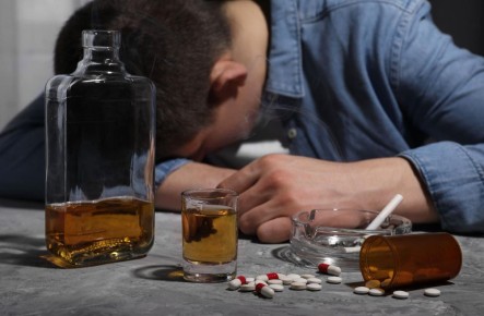 Зависимость в современном мире: как распознать и преодолеть