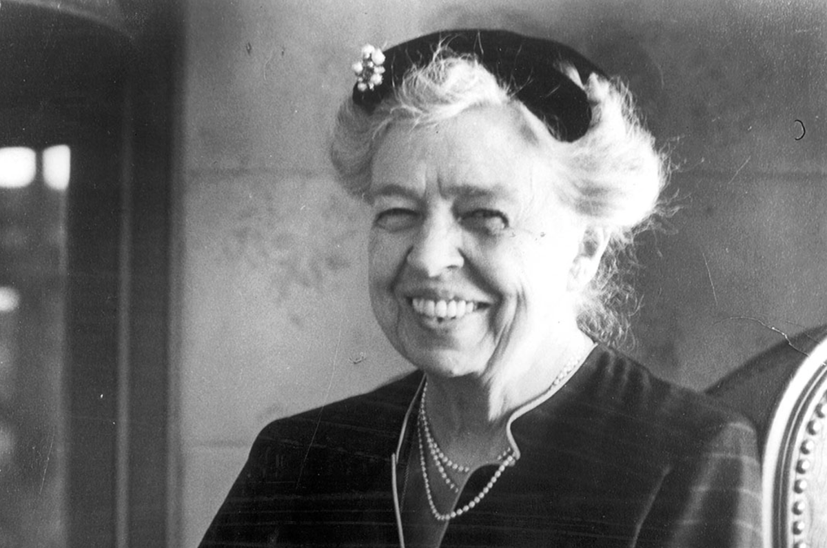 Как распознать умную женщину: три ключевых признака