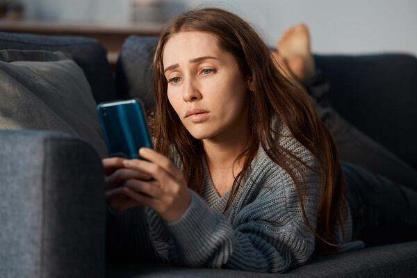 Образ жизни, подрывающий счастье: что показало исследование