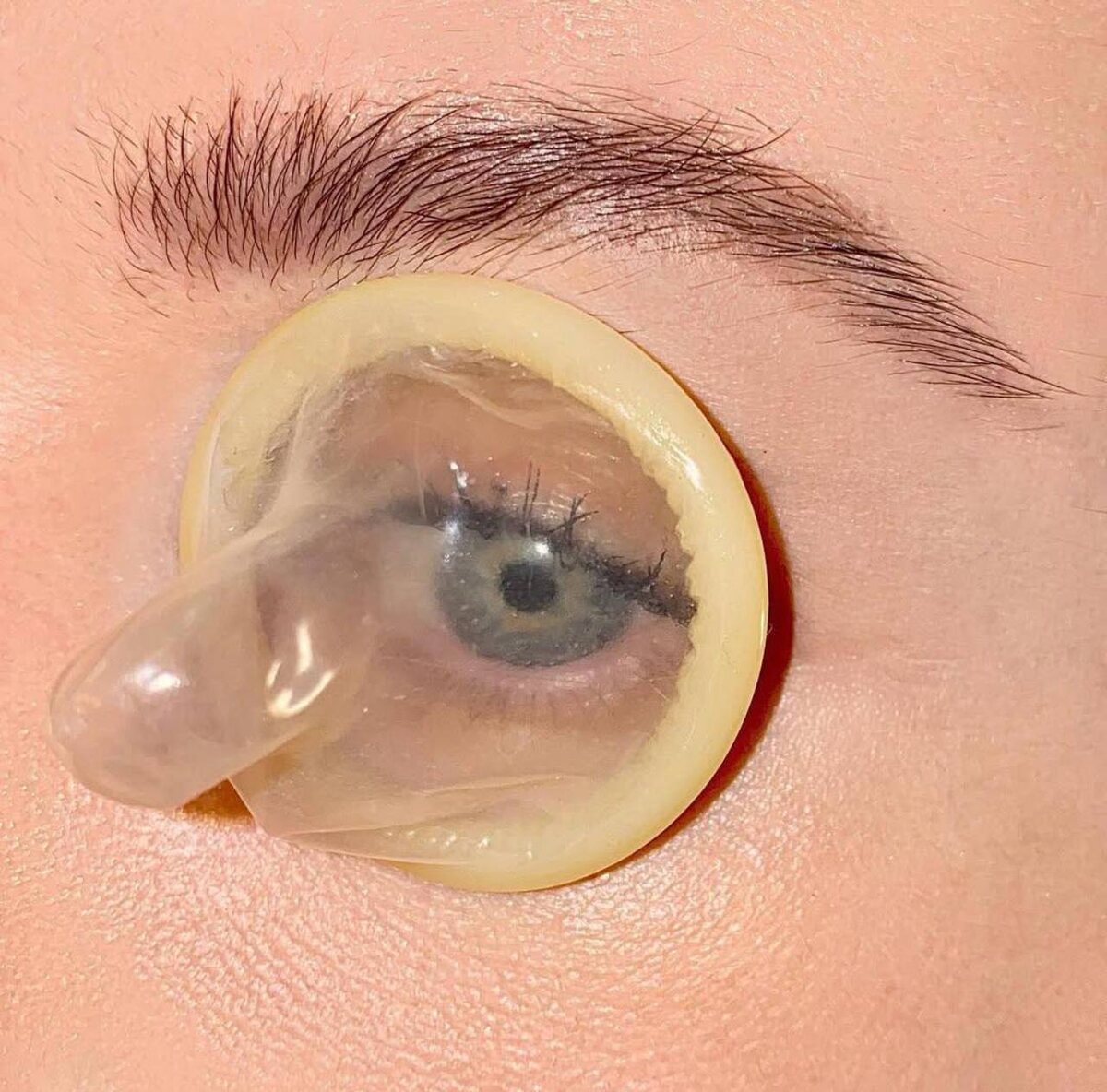 Необычные обсессии: как страхи приводят к странным ритуалам