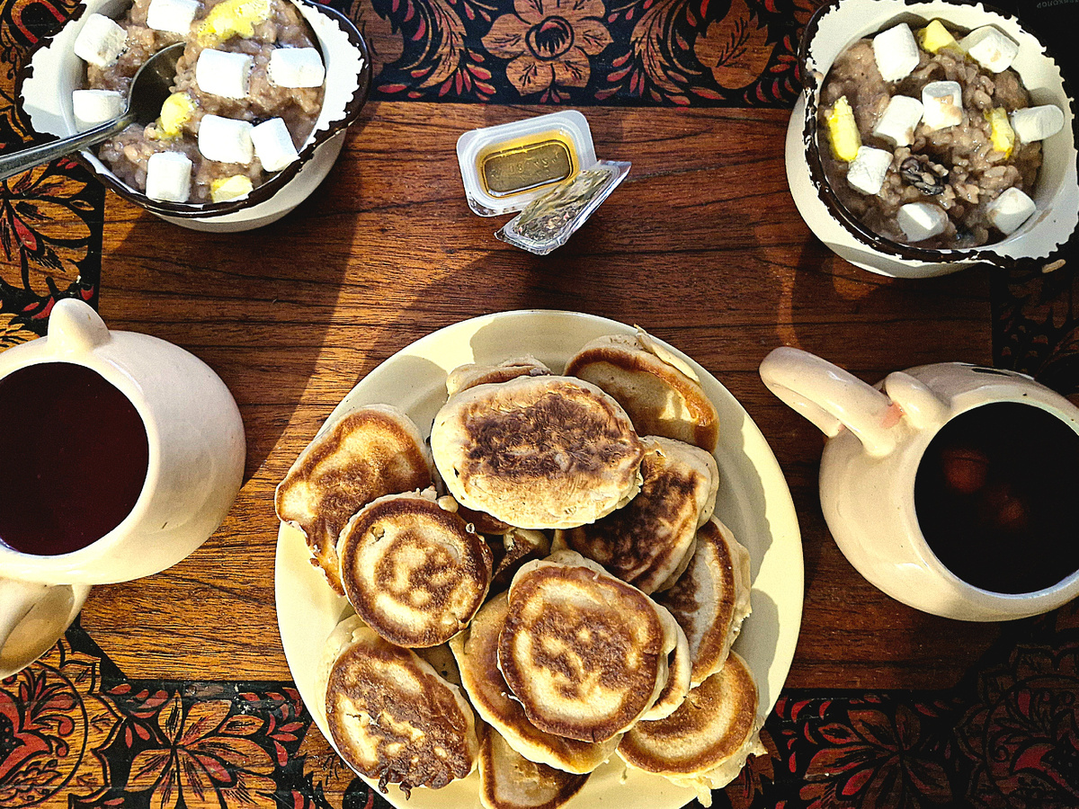 Ленивые утра и семейные традиции: как проходят дни в уютном доме