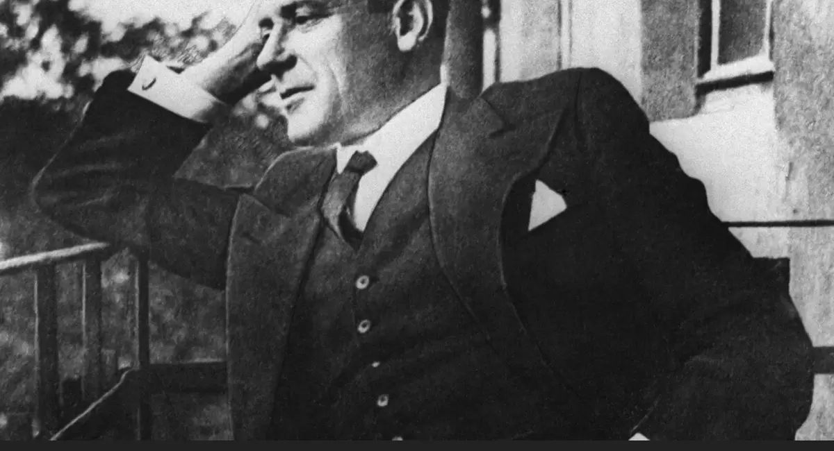 Мудрость Булгакова: как стать человеком, которому сами предложат помощь